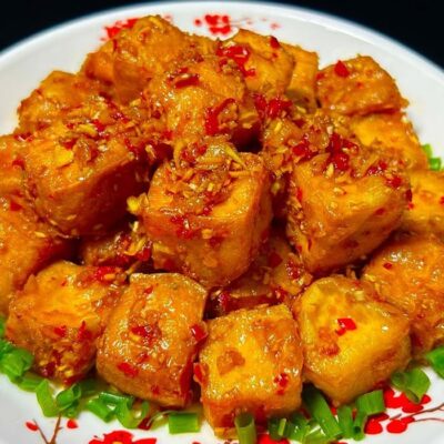 [CHAY] CƠM CHAY ĐẬU HỦ CHIÊN SẢ ỚT